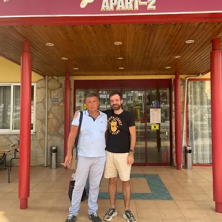 Best House Apart Hotel-2 3* 阿拉尼亚